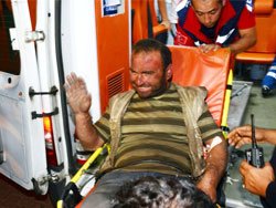 Göçük altındaki işçi kurtarıldı