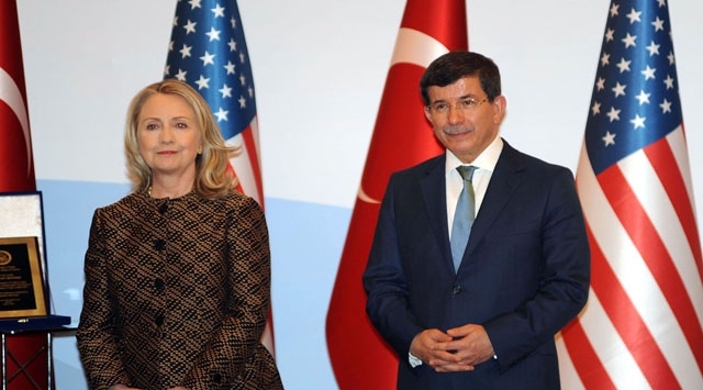 Davutoğlu ve Clinton telefonda ne görüştü?