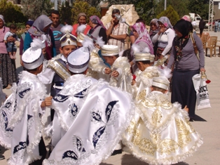 Tuzlukçu'da festival yapıldı