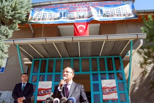 Hem bilimi hem dinimizi öğrensinler
