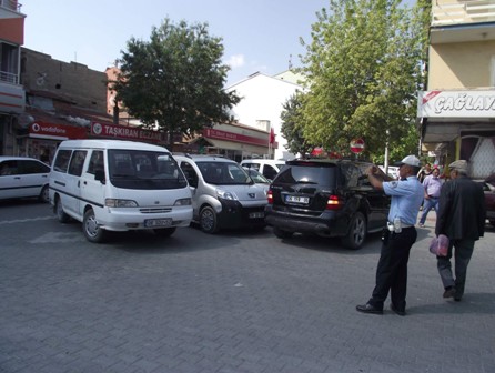 Hatalı parka fotoğraflı uyarı