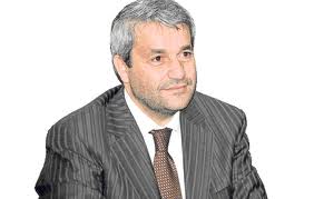 "Oynamasını bilmeyen gelin" benzetmesi