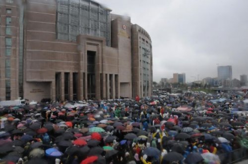 Ulusalcılar yalnız kaldı