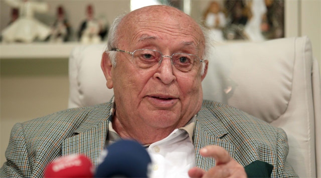 Demirel hastaneye kaldırıldı