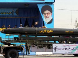 İran: İsrail'le savaş olursa ABD üslerine saldırırız