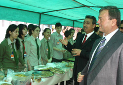 Selçuklu Atatürk Lisesi'nden kermes