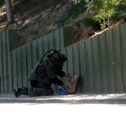 Akşehir'de şüpheli çanta paniği