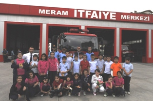 İtfaiyeciler öğrencileri ağırladı