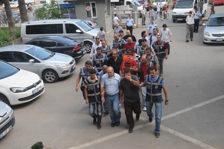 Nitelikli dolandırıcılar adliyeye sevk edildi