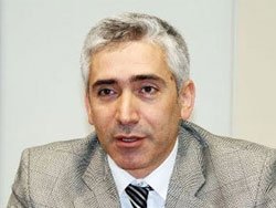 Ensarioğlu: Ana dilde eğitim vazgeçilmez bir haktır