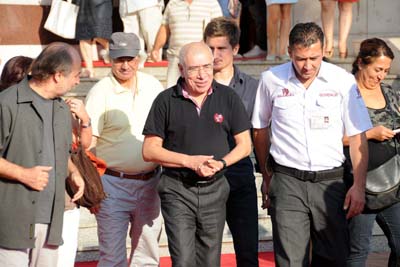 İlyas Salman: Brad Pitt'ten daha yakışıklıyım