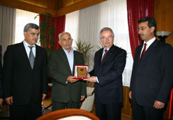 KONEK okuluna arsa bağışı