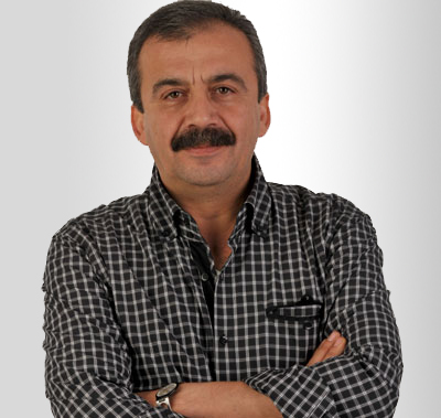 BDP'li vekillerin PKK'ya okul yakma tepkisi