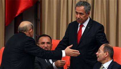 Arınç: Hayır oyu verenler çok yanlış yaptı