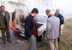 Seyir halindeki otomobilde yangın