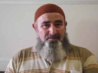 Kredi çekip telefon dolandırıcılarına gönderdi