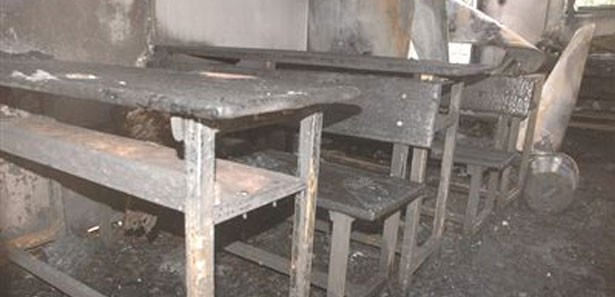 Yüksekova'da bir okul kundaklandı