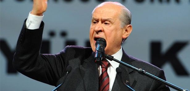 Bahçeli'nin prompter kazası
