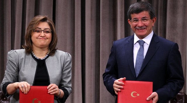 Servet Hemen Elini İndirdin, Ne Oldu?