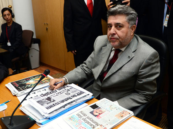 'Askerler, Başbakan Erbakan'ı dövecekti' iddiası