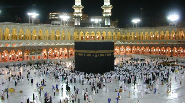 Kabe'nin çevresi yenileniyor