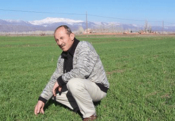 Çiftçiler, yağışlardan memnun