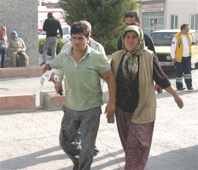 Acemi kasaplar kendilerini yaraladı