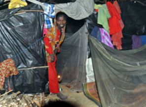 Myanmar'da evsiz kalanlara 'ev' sözü