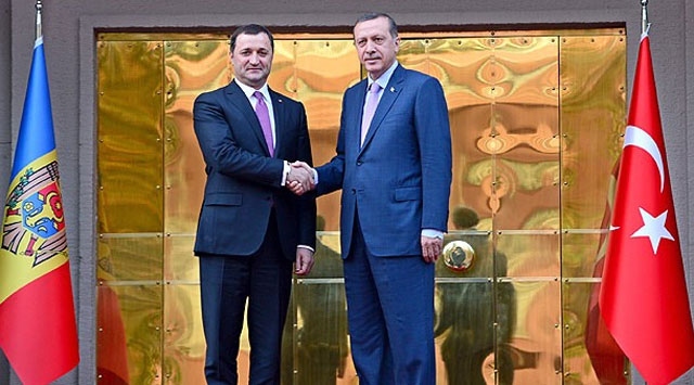 Bir Ülkeyle Daha Vizeler Kalktı