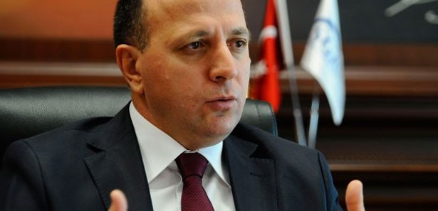 Ünlü futbolcular asgari ücretli çıktı