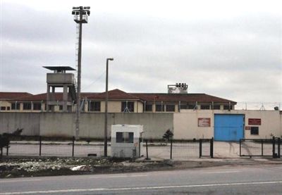 Cezaevi'nden film gibi firar