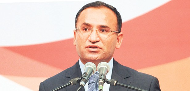 Türk çocuklarını hristiyanlaştırıyorlar