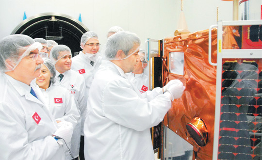 Kandil’e uzaydan takip