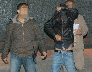 Hırsız etliekmek yerken yakalandı