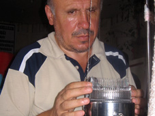 Görmeyen gözler çorap örüyor