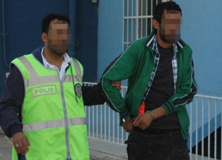 Kameraya poz verdi yine kameraya yakalandı
