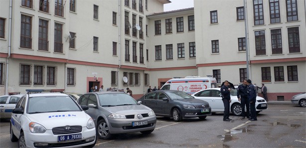 Adalet Bakanlığı'nı şaşkına çeviren ölüm