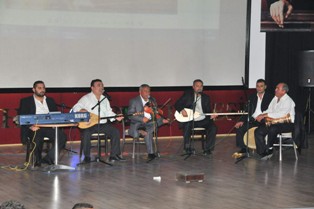 Akşehir'de Neşet Ertaş'ı anma gecesi