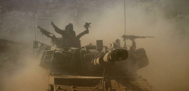 İsrail, Suriye'yi 39 yıl sonra vurdu