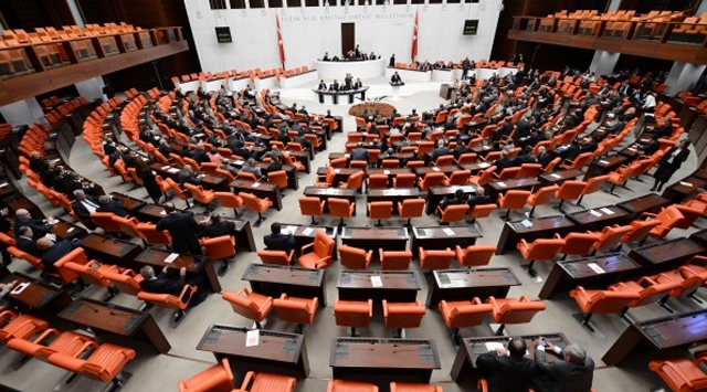 Meclis'ten 13 ile "Büyükşehir" vizesi