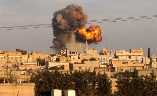 Suriye uçakları 3 bomba bıraktı