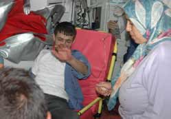 Eşini dövdü diye bıçaklandı