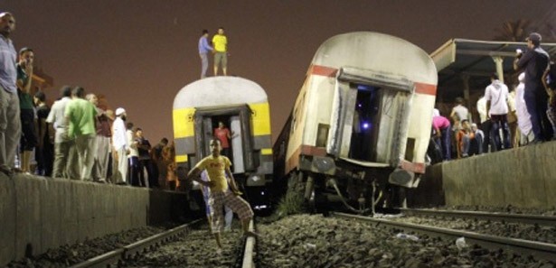 Mısır'da tren kazası: 65 ölü