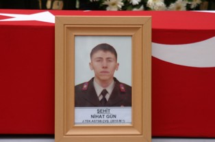 Konya şehidini uğurladı
