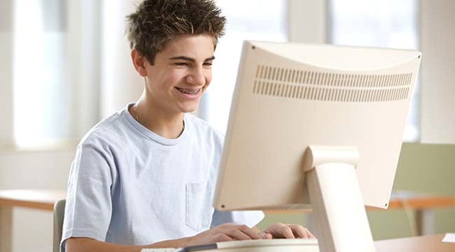 MEB internetten ders verecek