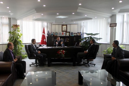 Yeni yönetiminden iade-i ziyaret