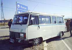 Minibüsle otobüs çarpıştı