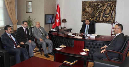 Adalet Bakanı'ndan bol müjdeli ziyaret