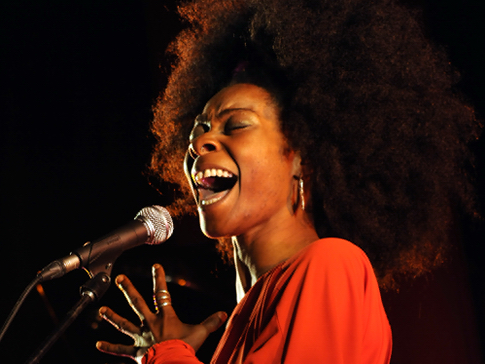 Antalya’da Buika rüzgarı