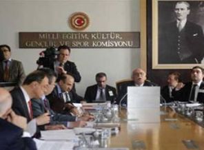 Meclis'te ilk kez Kürtçe çeviri